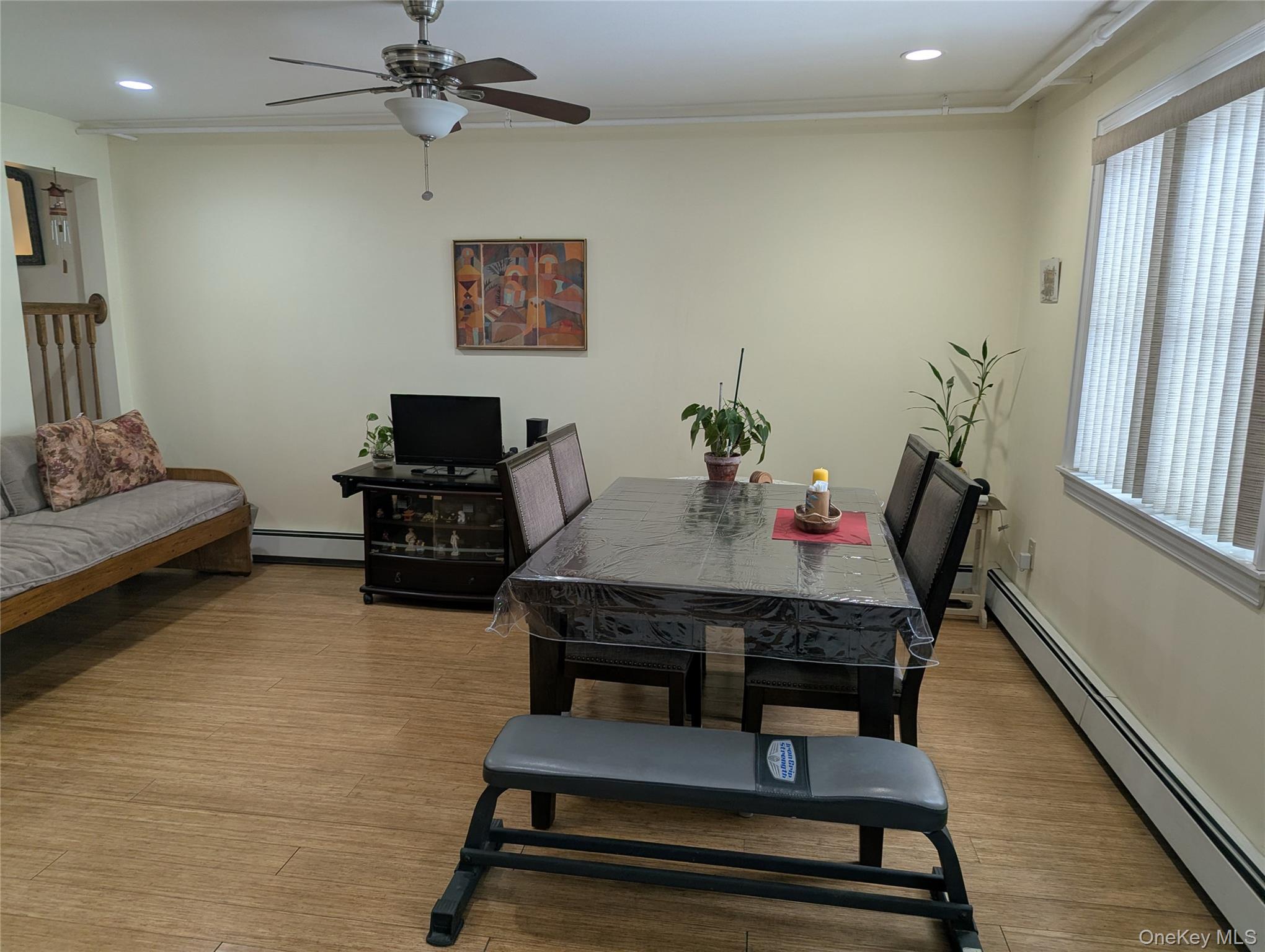 #5 photo, 8906 218th Street, קווינס Queens Village , NY 11427