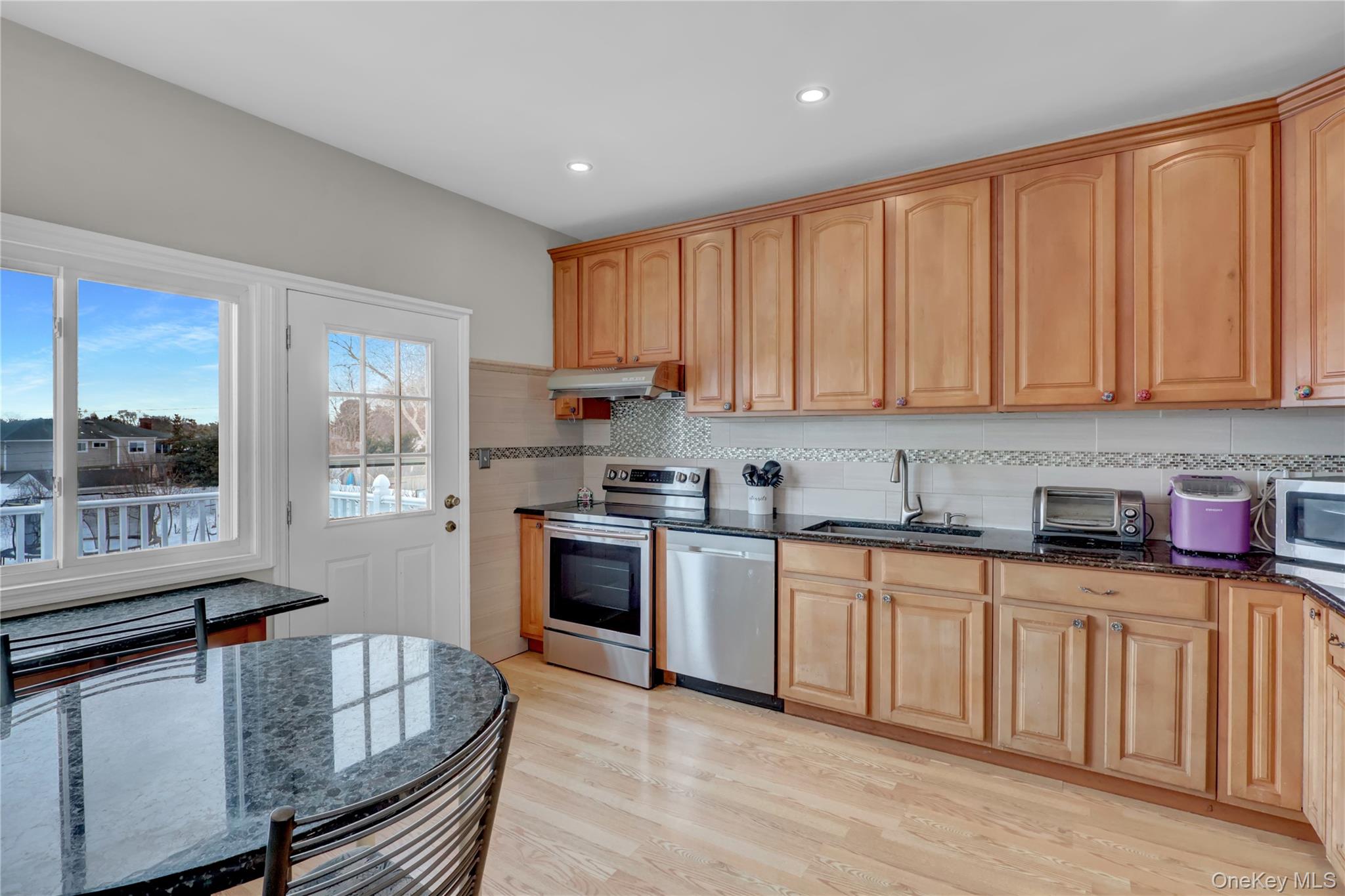 #10 photo, 40 Scholar Lane, सफ़ोक काउंटी Commack , NY 11725