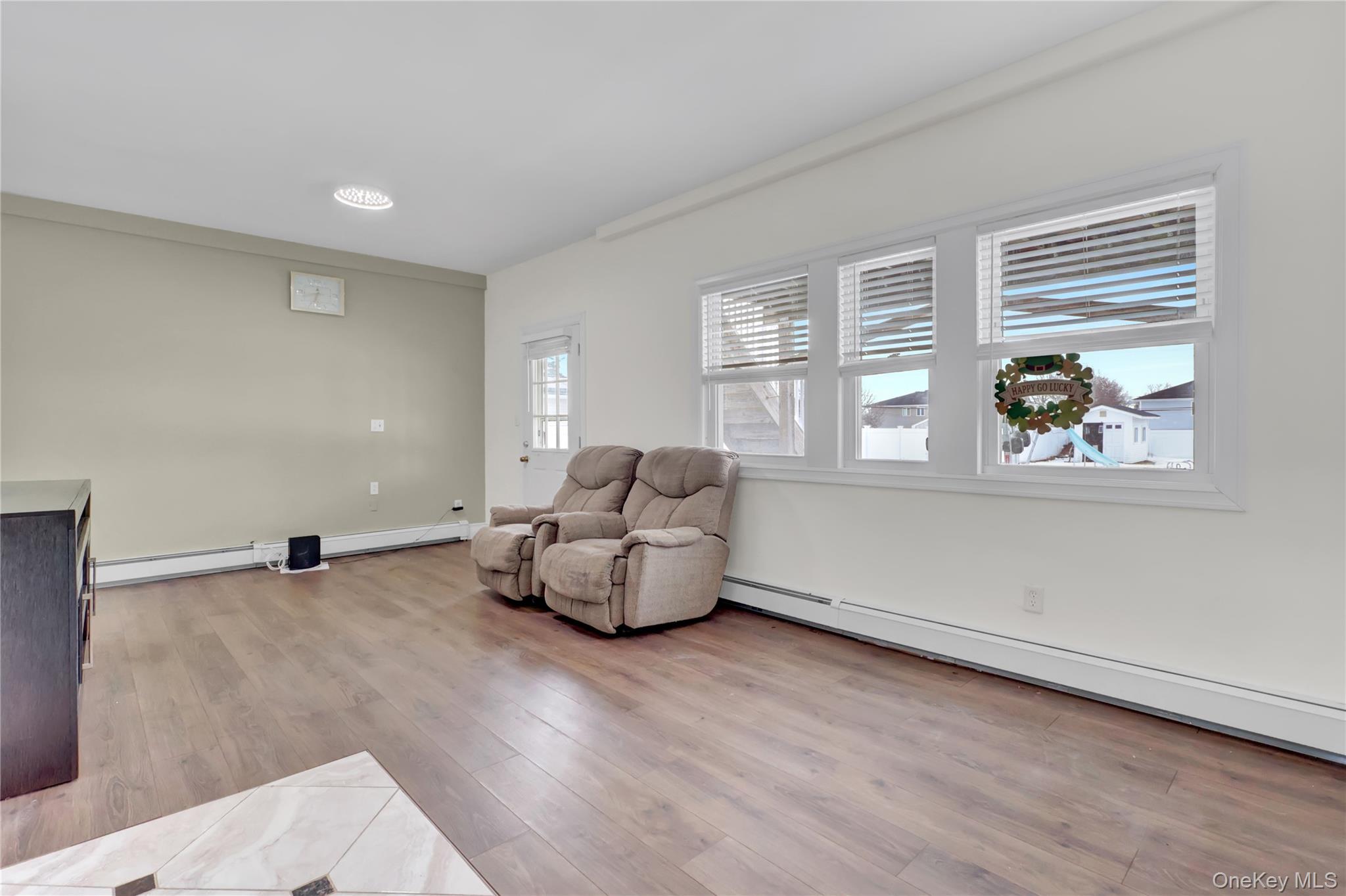 #19 photo, 40 Scholar Lane, सफ़ोक काउंटी Commack , NY 11725