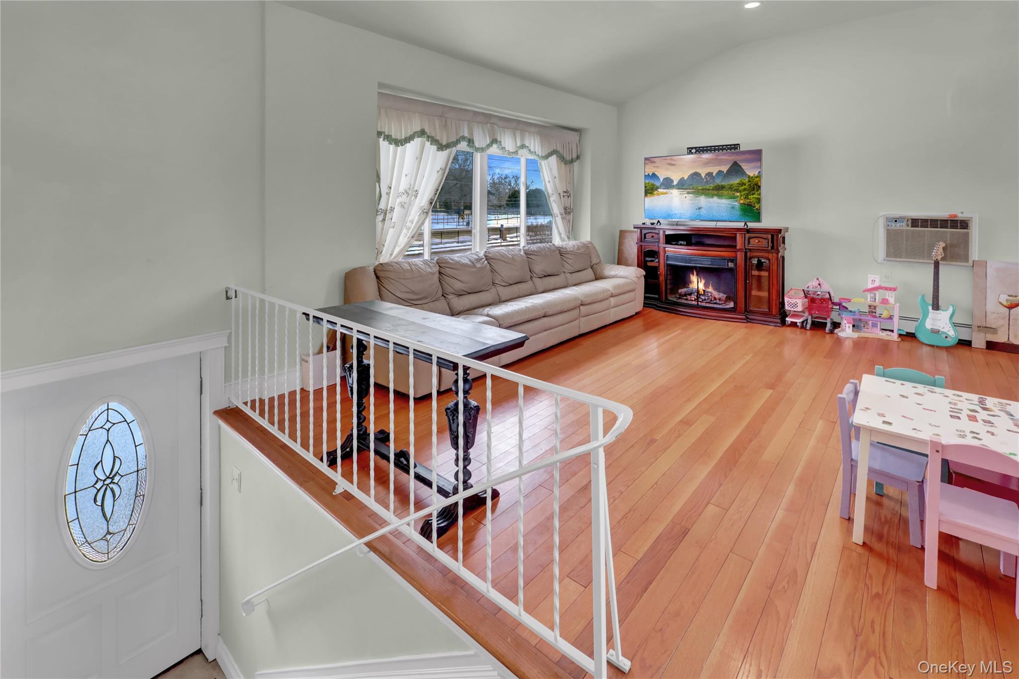 #7 photo, 40 Scholar Lane, सफ़ोक काउंटी Commack , NY 11725