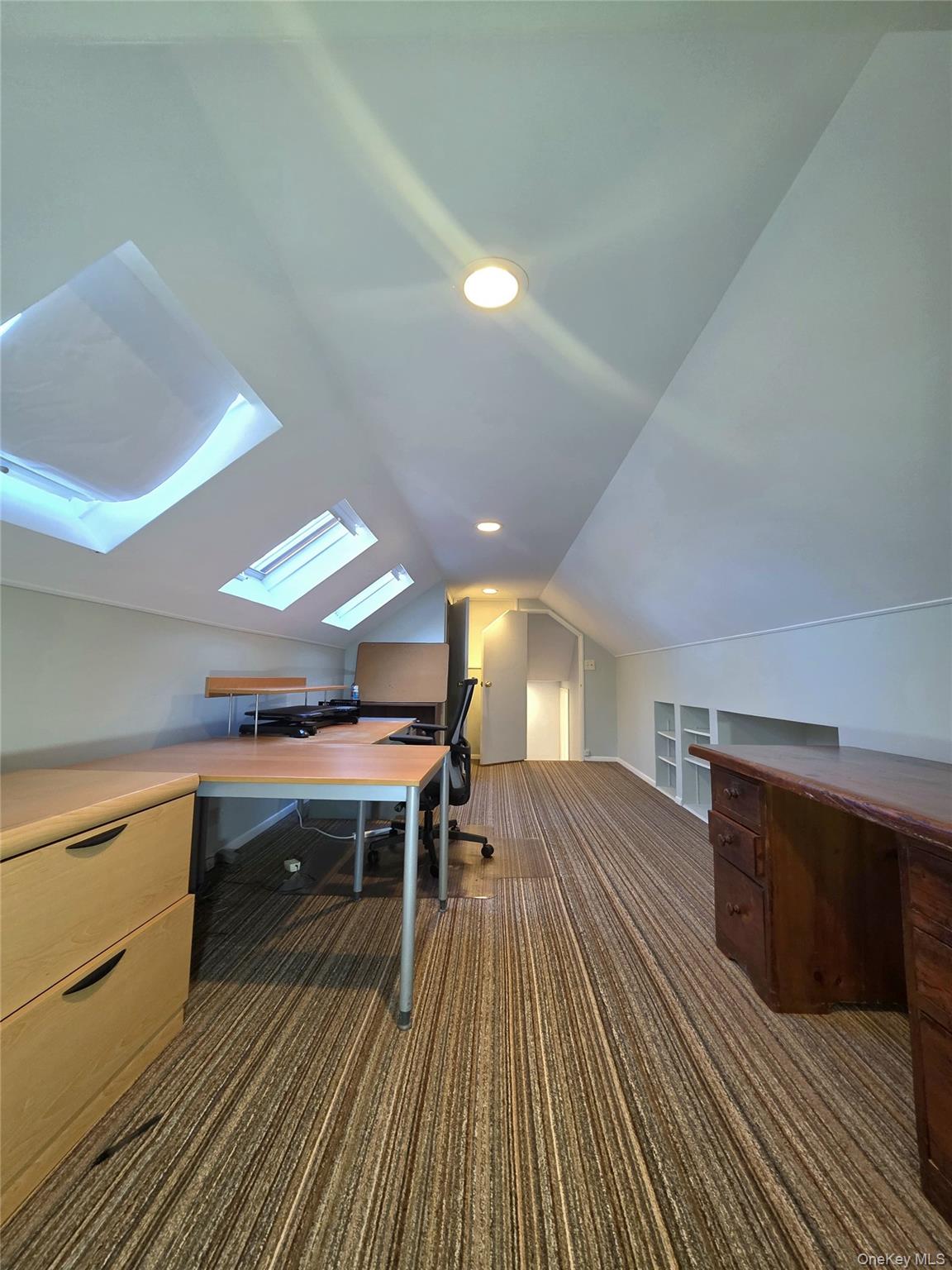 #12 photo, 30 Tappen Drive, سوفولك Melville , NY 11747