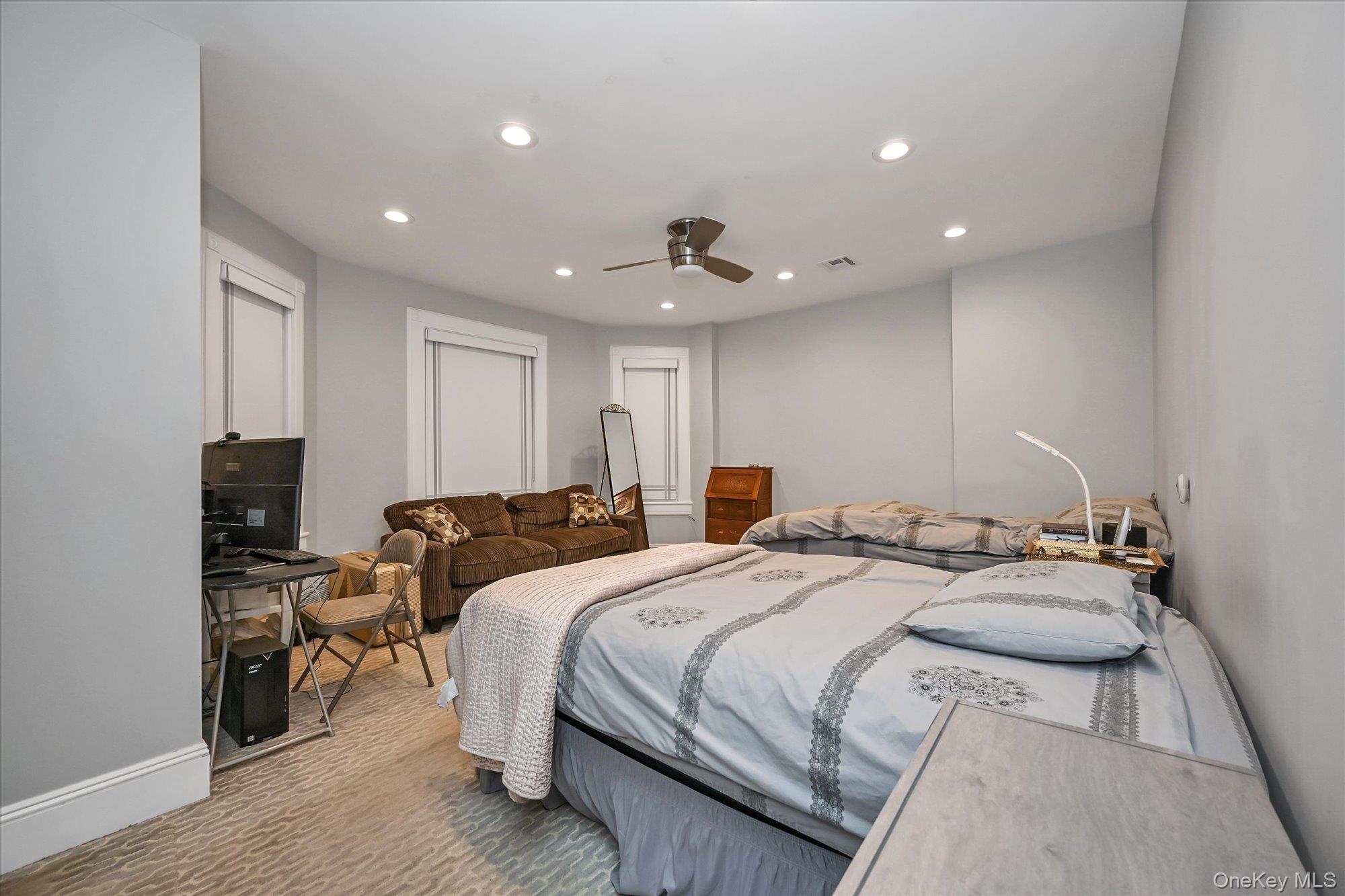 #11 photo, 8405 112th Street, कुईंस Richmond Hill , NY 11418