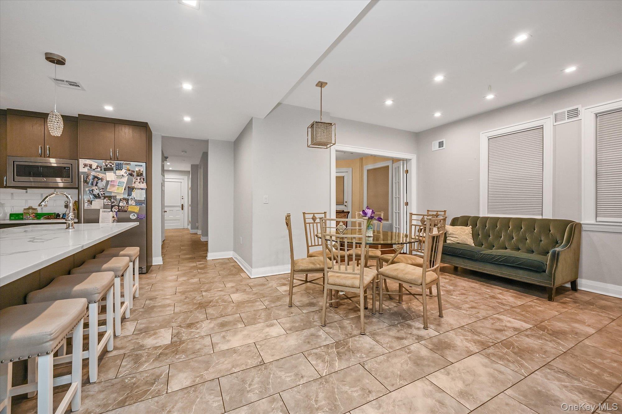 #6 photo, 8405 112th Street, कुईंस Richmond Hill , NY 11418