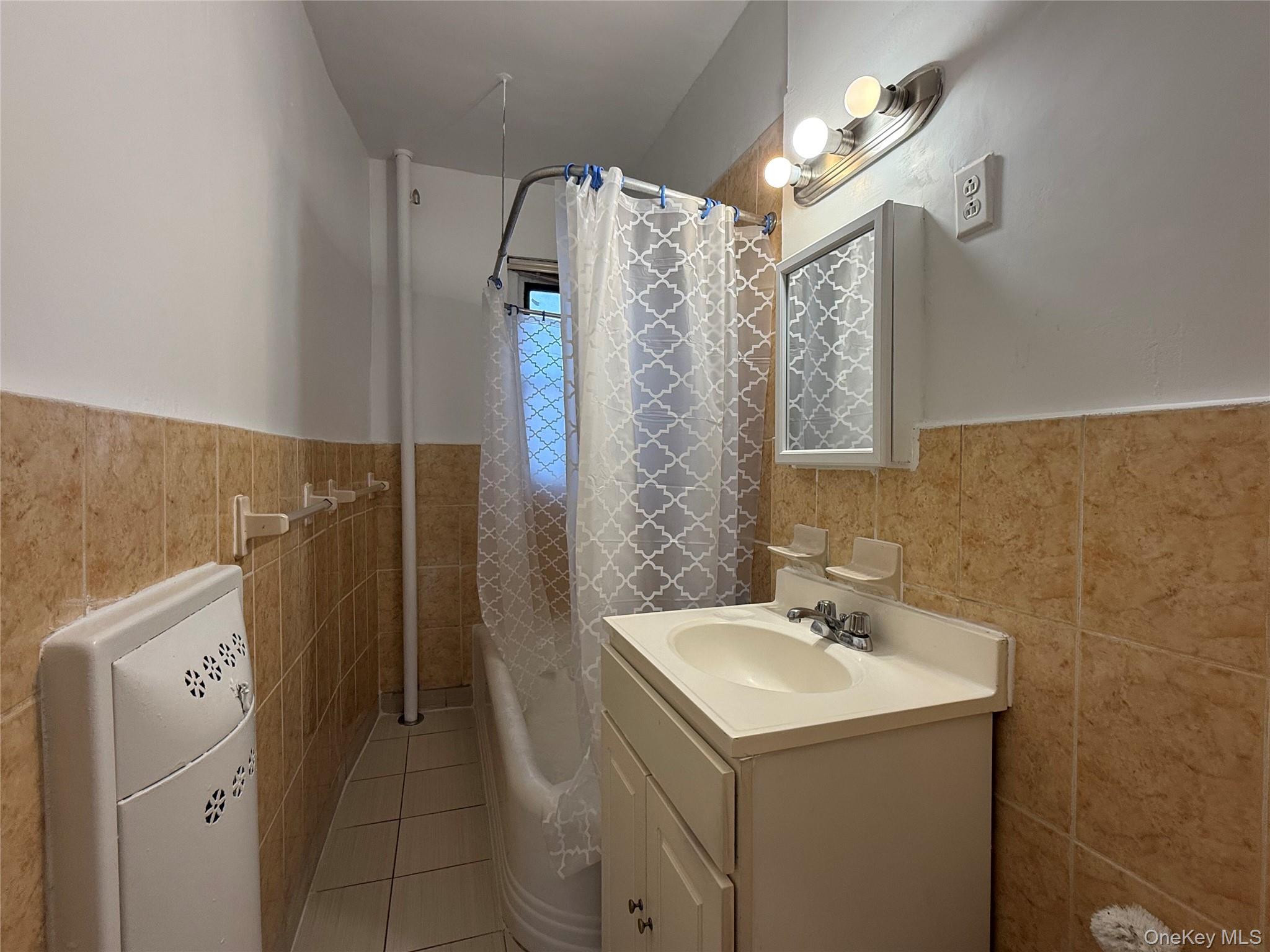 #3 photo, 14416 35th Avenue, Куинс ‖ Flushing , NY 11354