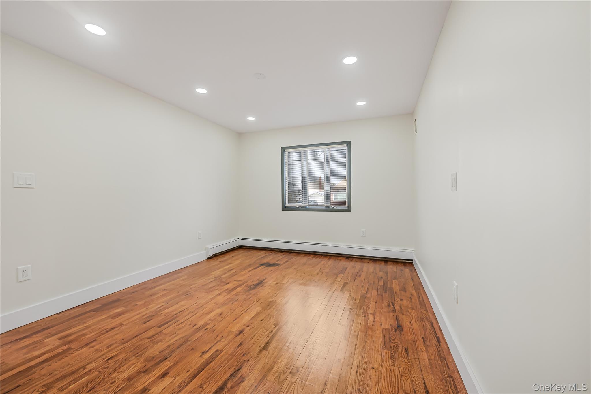 #10 photo, 60 Saint Johns Avenue, Valley Stream , NY 11580