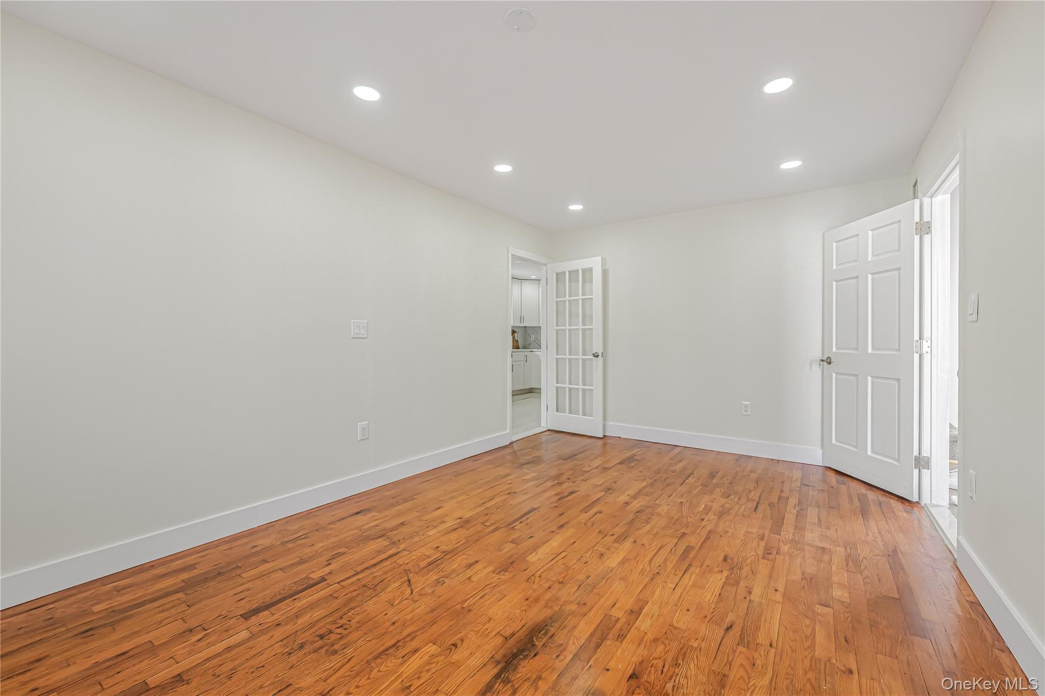 #4 photo, 60 Saint Johns Avenue, Valley Stream , NY 11580