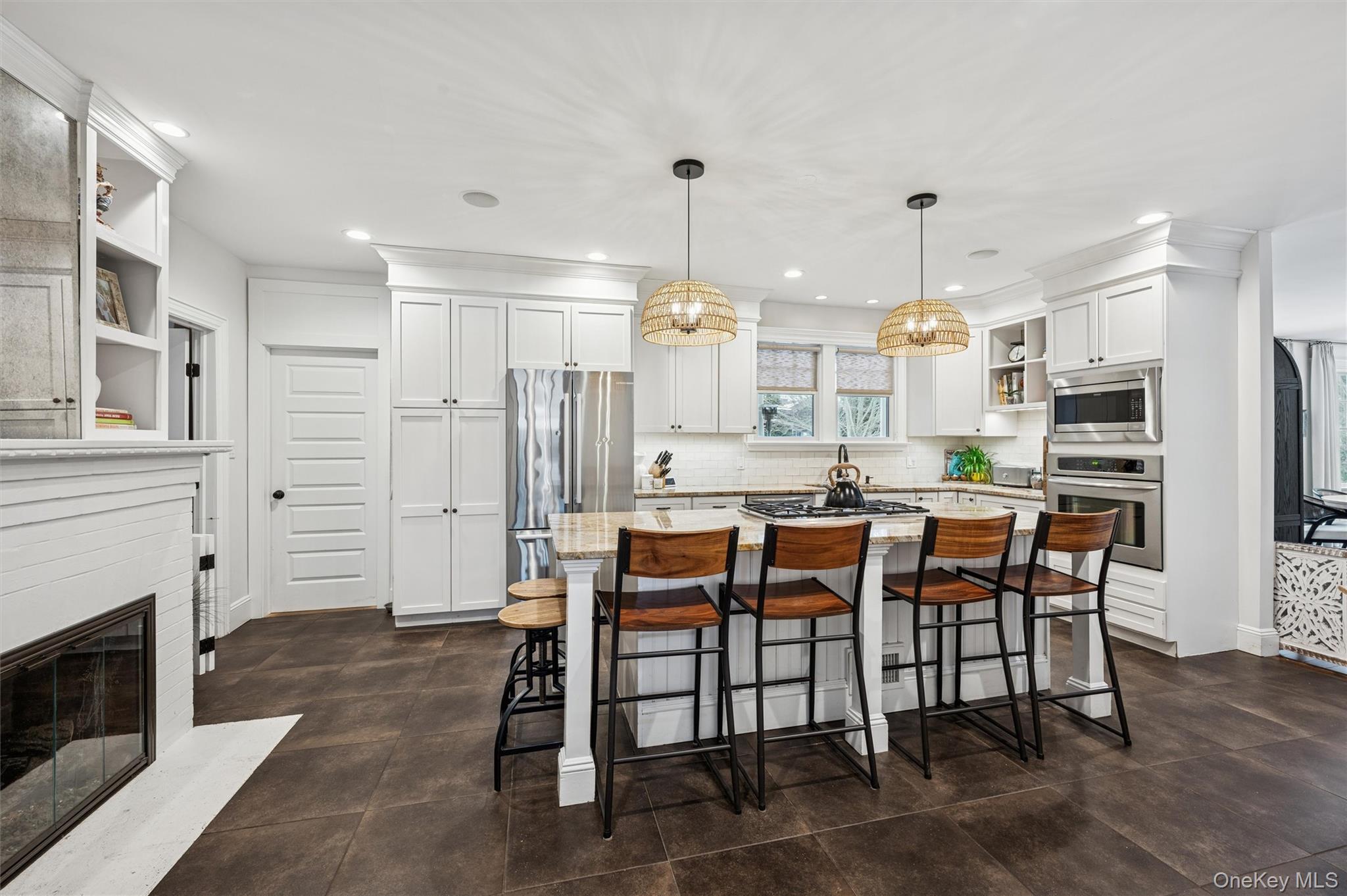 #10 photo, 65 Watchogue Avenue, सफ़ोक काउंटी East Moriches , NY 11940