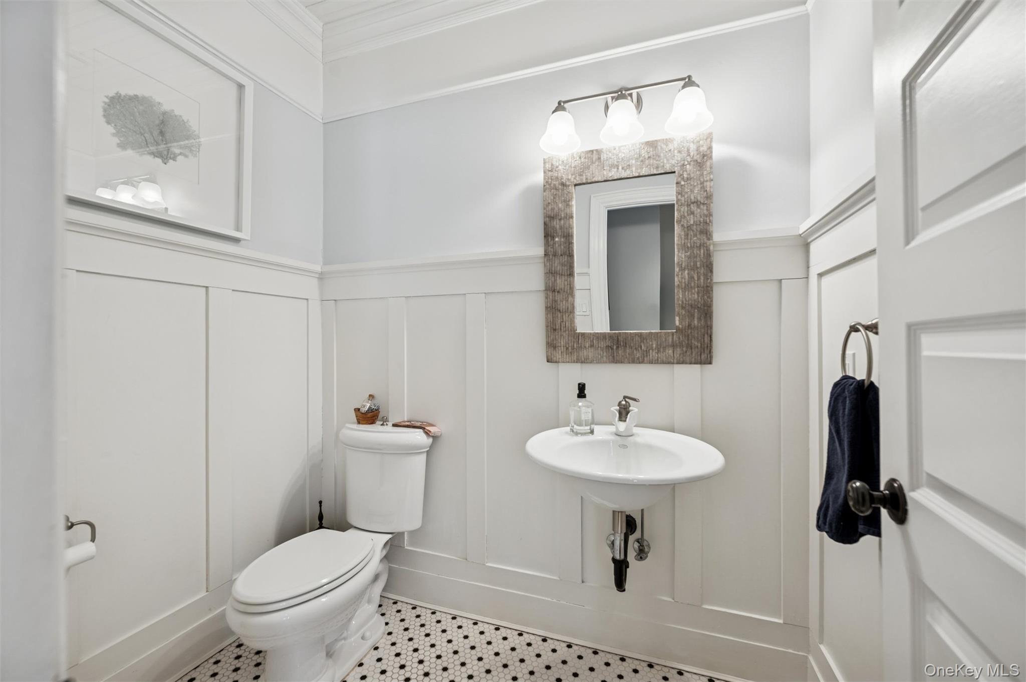 #15 photo, 65 Watchogue Avenue, सफ़ोक काउंटी East Moriches , NY 11940