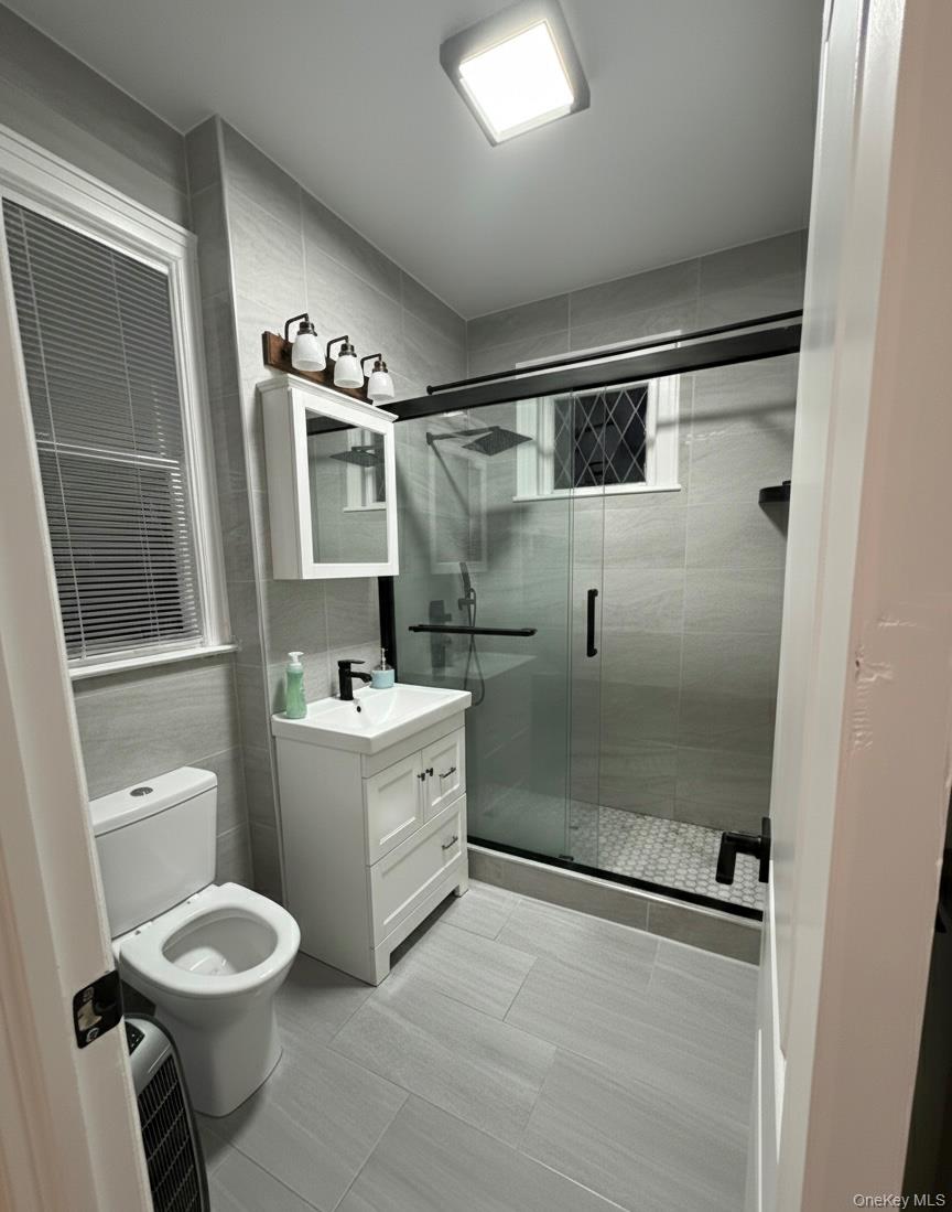 #7 photo, 176-19 80th Drive, Jamaica Estates , NY 11432