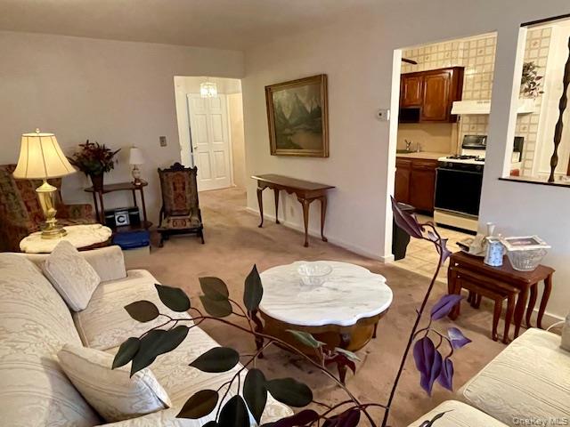 #3 photo, 30-29 81st Street, एल्महर्स्ट East Elmhurst , NY 11370