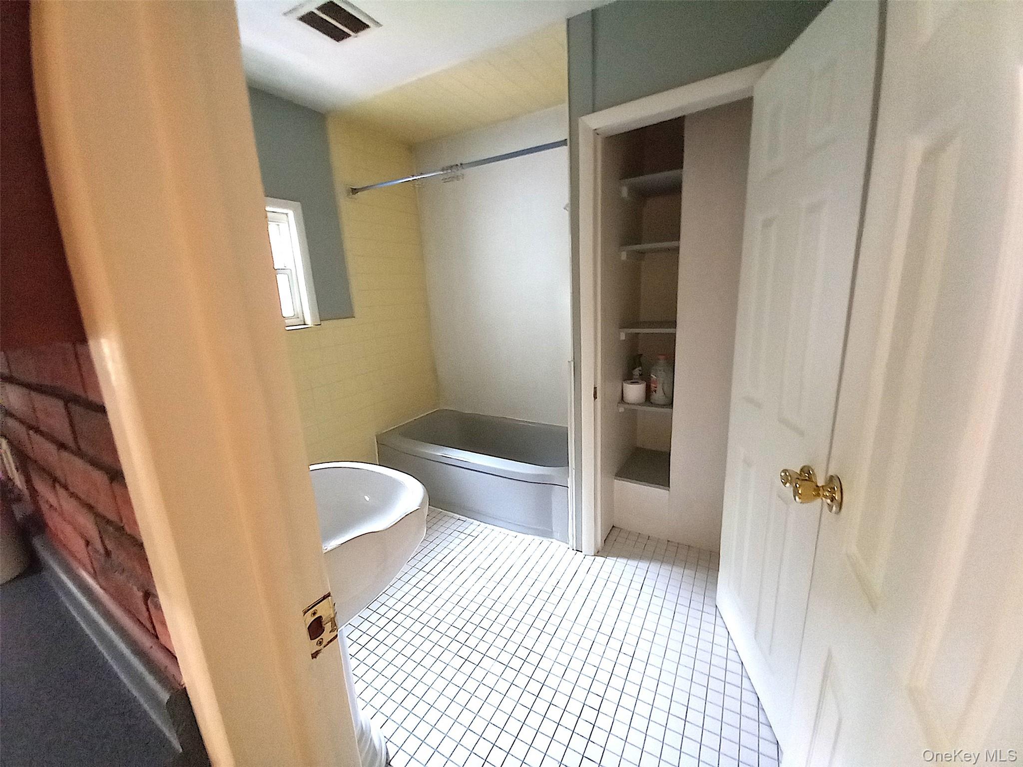 #10 photo, 216 Hobbs Lane, Clinton Corners , NY 12514