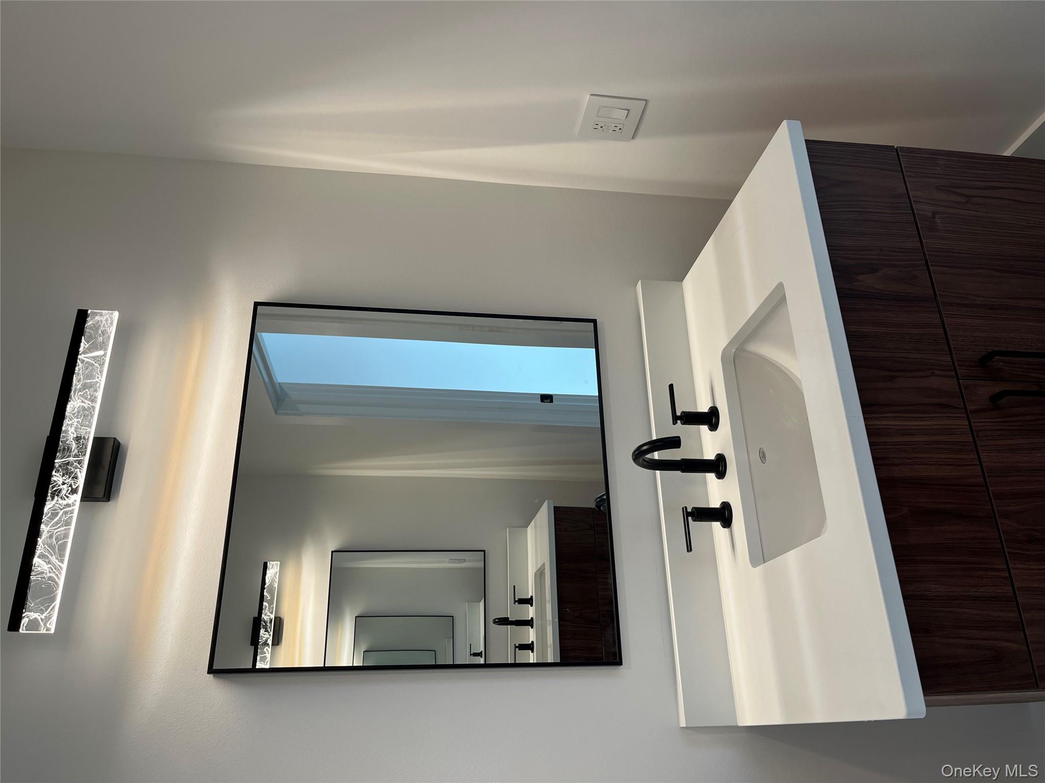 #17 photo, 9 Alice, Beacon , NY 12508