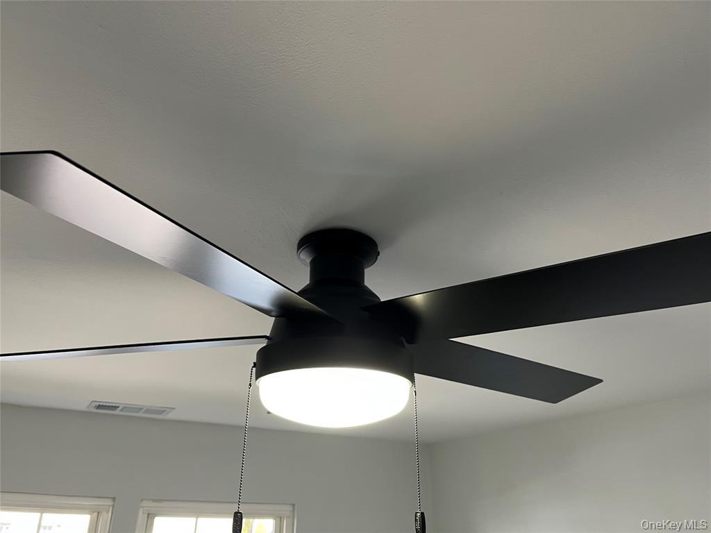 #14 photo, 51 Whalers Cove, 東長島 Babylon , NY 11702