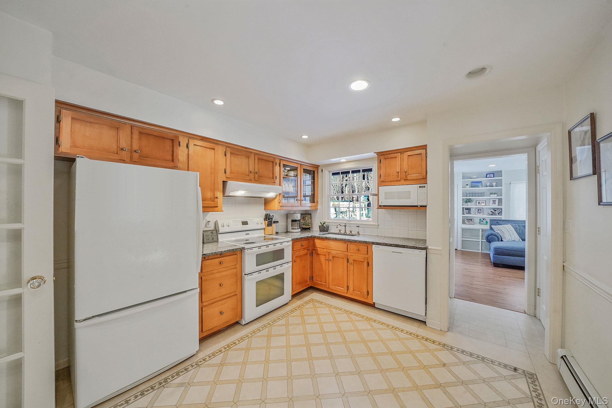 #14 photo, 109 Quaker Path, Stony Brook , NY 11790