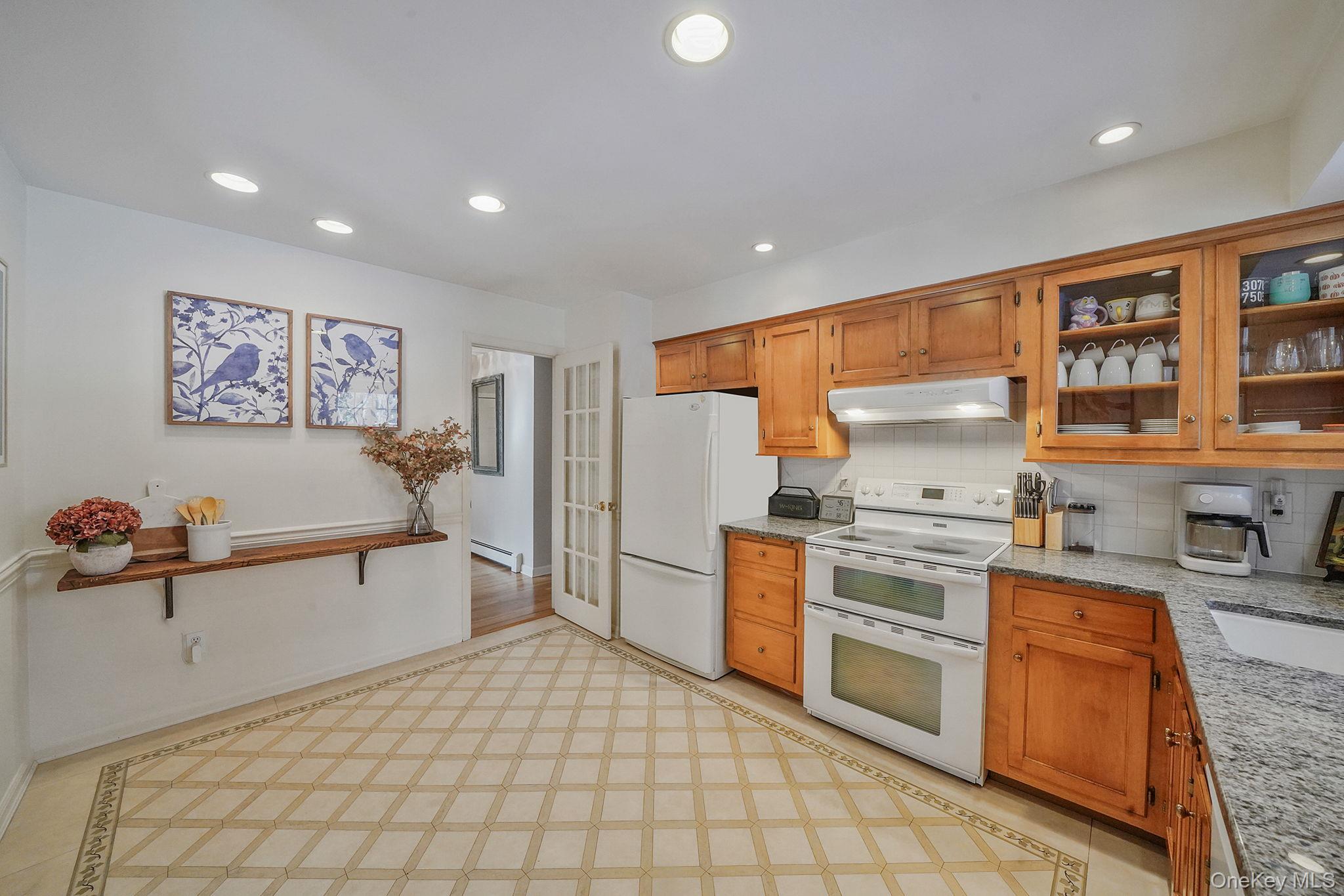 #15 photo, 109 Quaker Path, Stony Brook , NY 11790