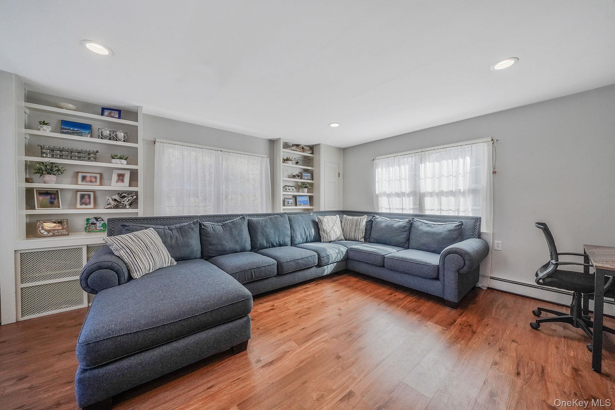 #17 photo, 109 Quaker Path, Stony Brook , NY 11790