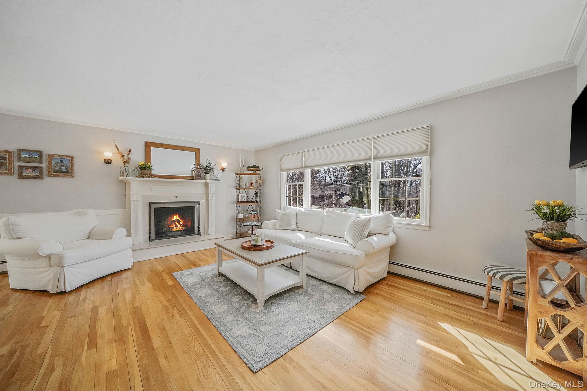 #7 photo, 109 Quaker Path, Stony Brook , NY 11790