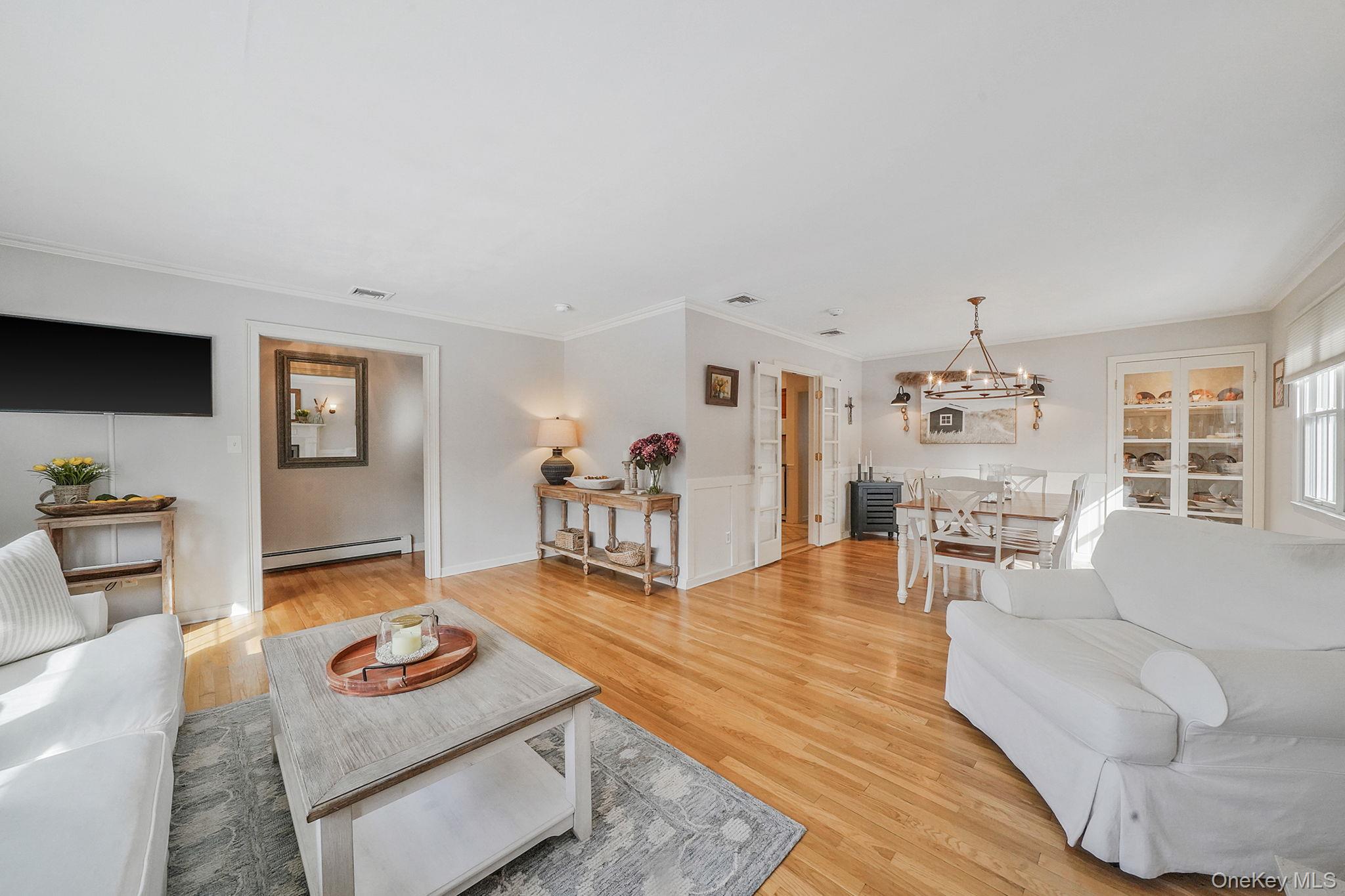 #9 photo, 109 Quaker Path, Stony Brook , NY 11790