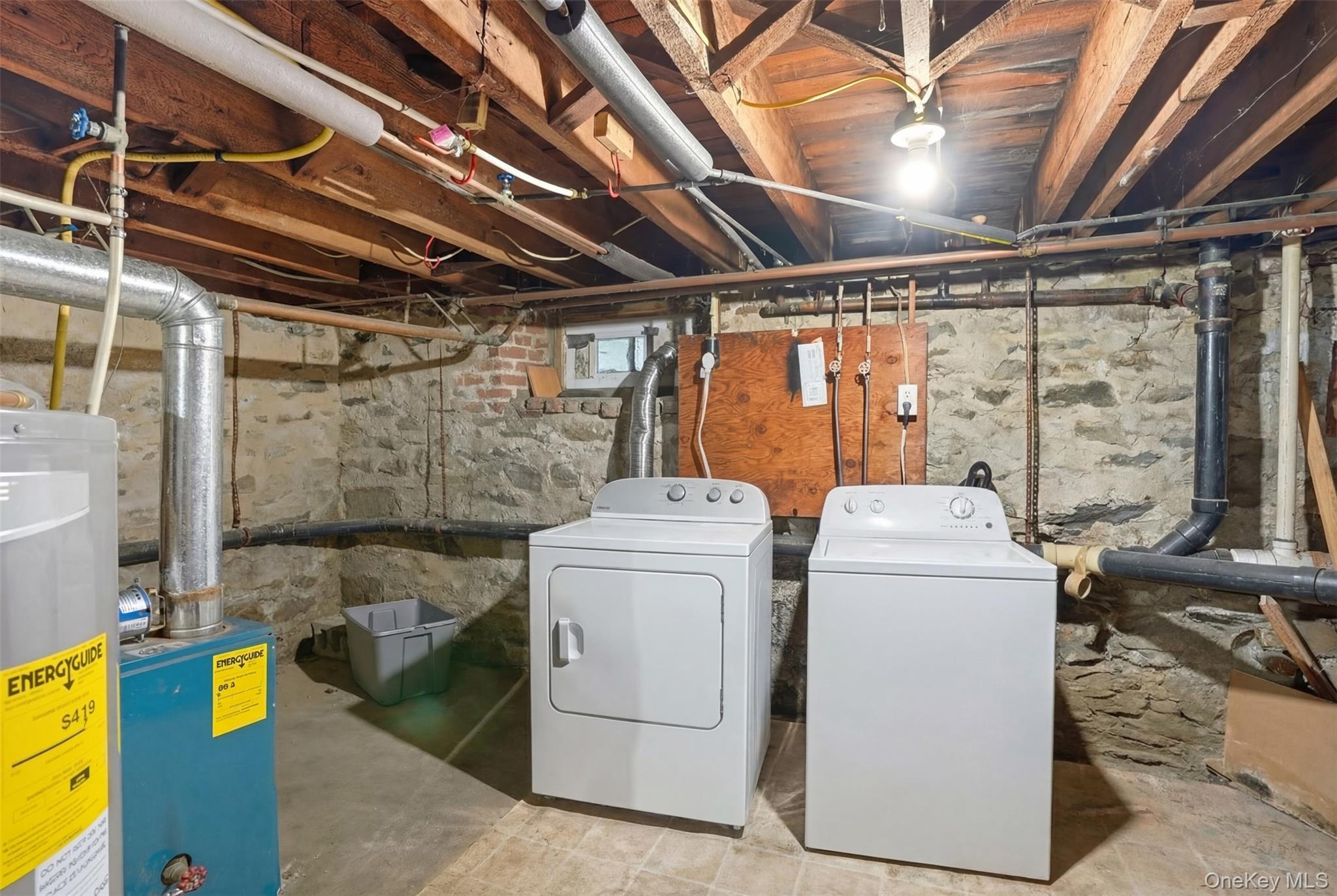 #17 photo, 14 Church Street, 紐約州 Marlboro , NY 12542