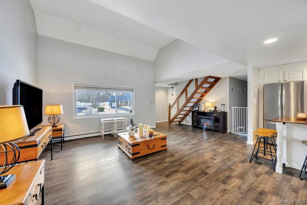 #10 photo, 60 White Pine Way, 東長島 Medford , NY 11763