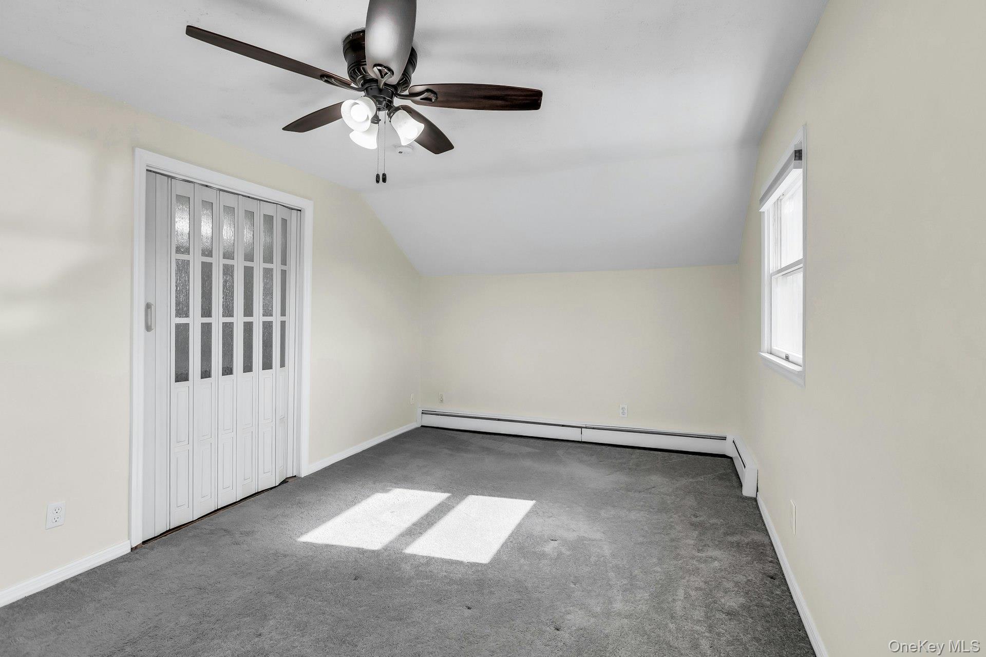 #18 photo, 48 E Madison Street, सफ़ोक काउंटी East Islip , NY 11730