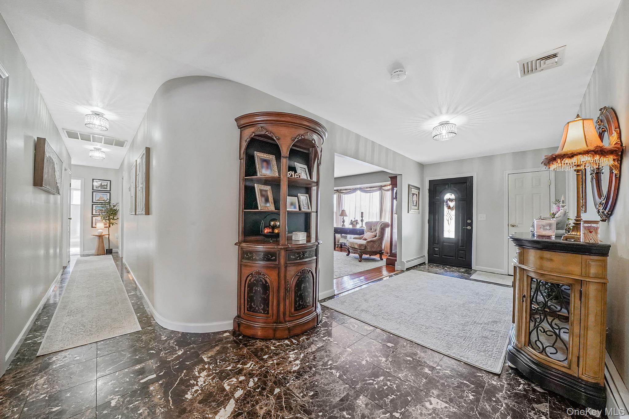 #6 photo, 3 Biscayne Avenue, Саффолк ‖ Farmingville , NY 11738