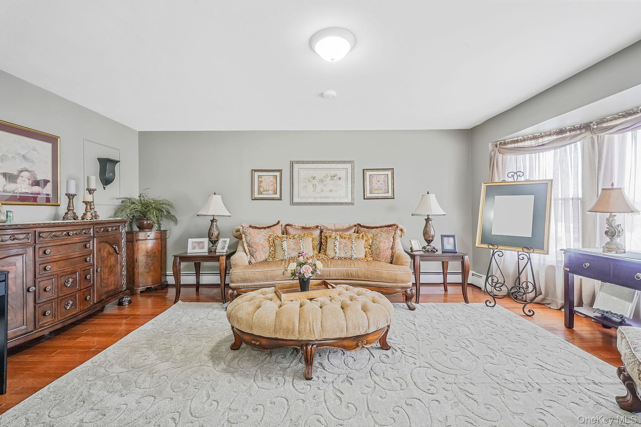 #9 photo, 3 Biscayne Avenue, Саффолк ‖ Farmingville , NY 11738