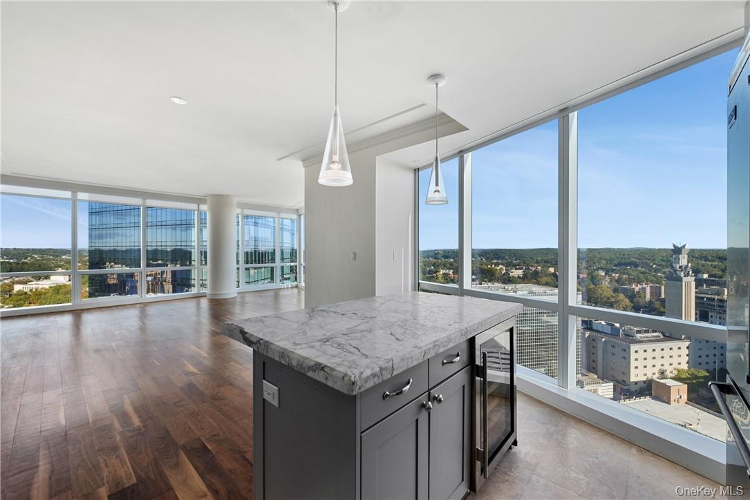 #3 photo, 1 Renaissance Square, White Plains , NY 10601