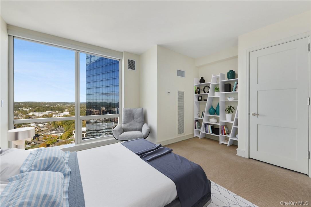 #9 photo, 1 Renaissance Square, White Plains , NY 10601