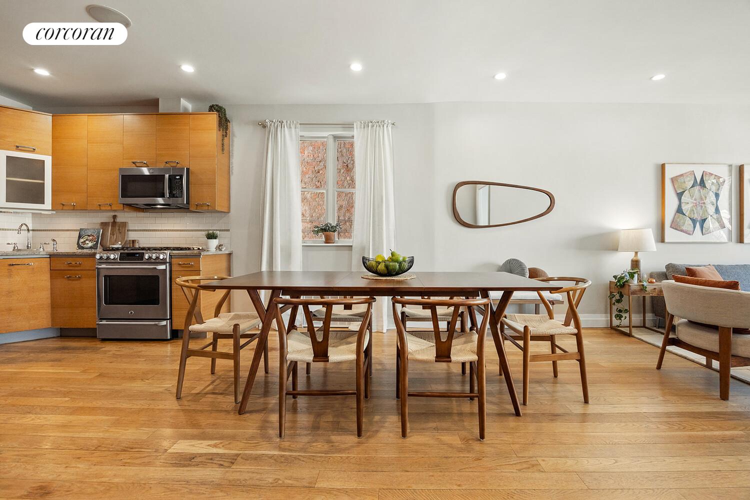 #4 photo, 384 MAPLE Street, Prospect Lefferts Gardens , NY 11225