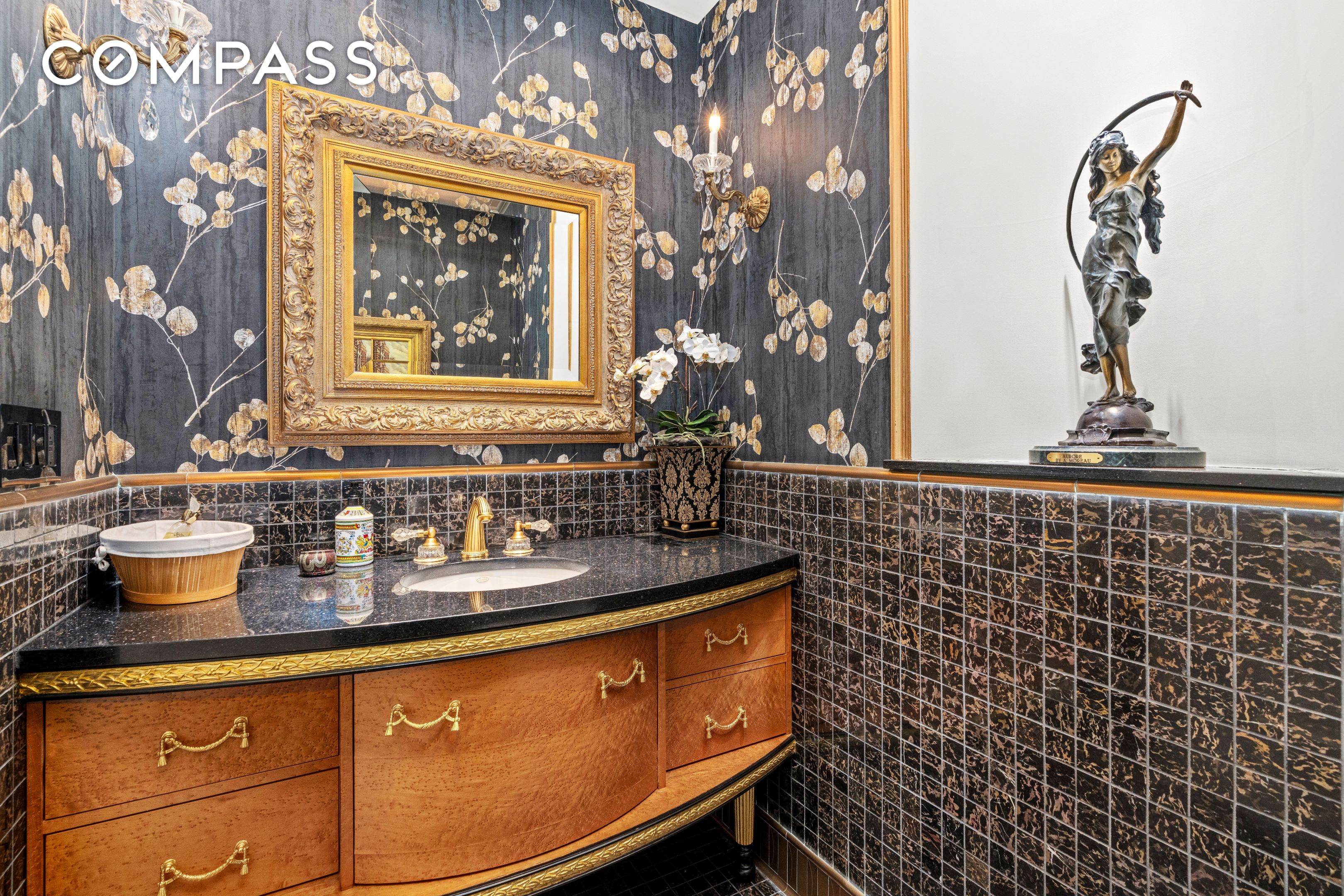 #13 photo, 1965 Broadway, मैनहटन Upper West Side , NY 10023