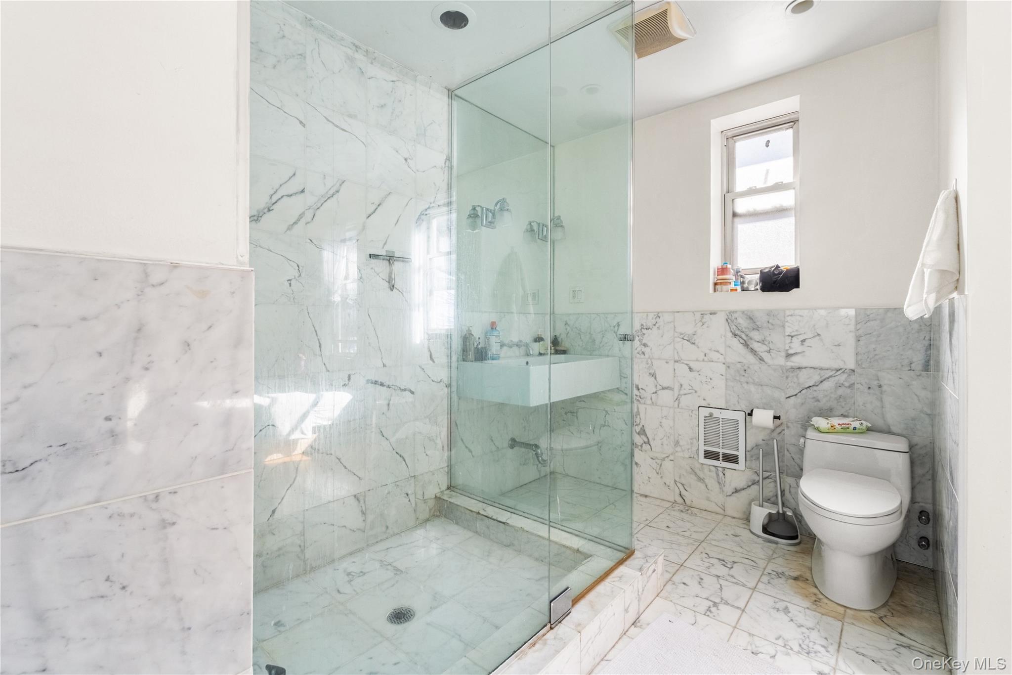 #15 photo, 2969 Perry Avenue, Bronx , NY 10458