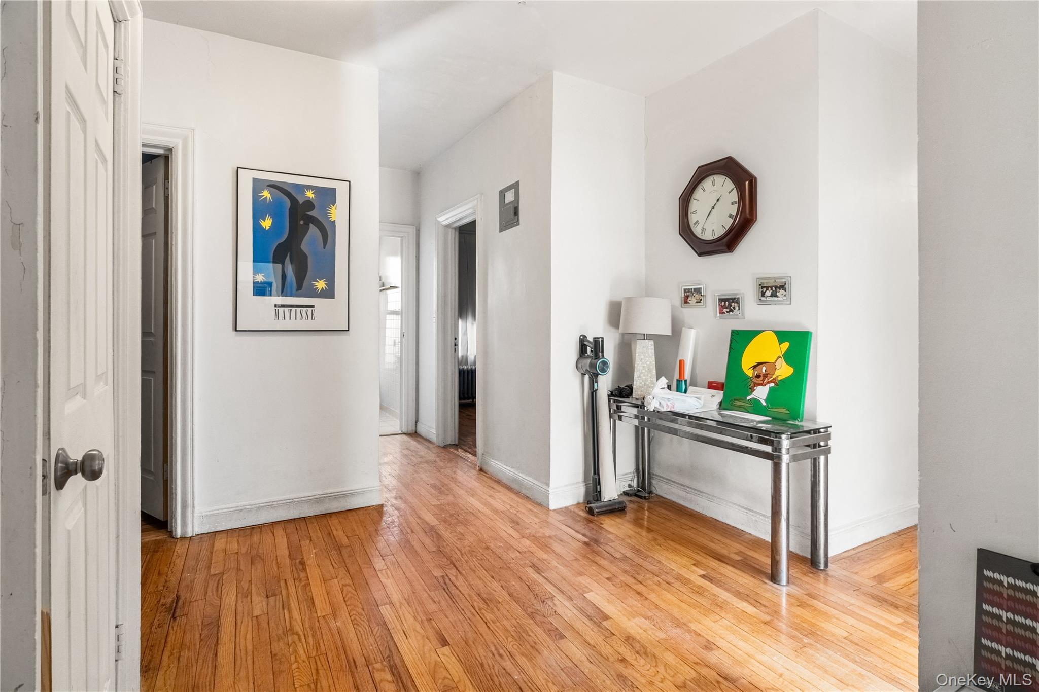 #9 photo, 2969 Perry Avenue, Bronx , NY 10458