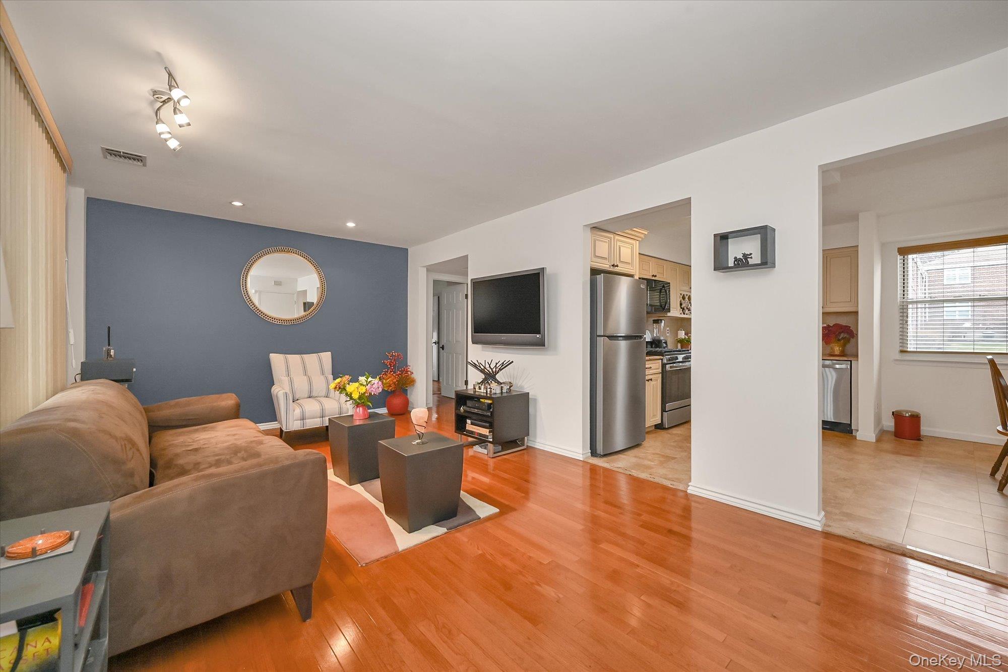 #4 photo, 229-09 69th Avenue, Bayside , NY 11364