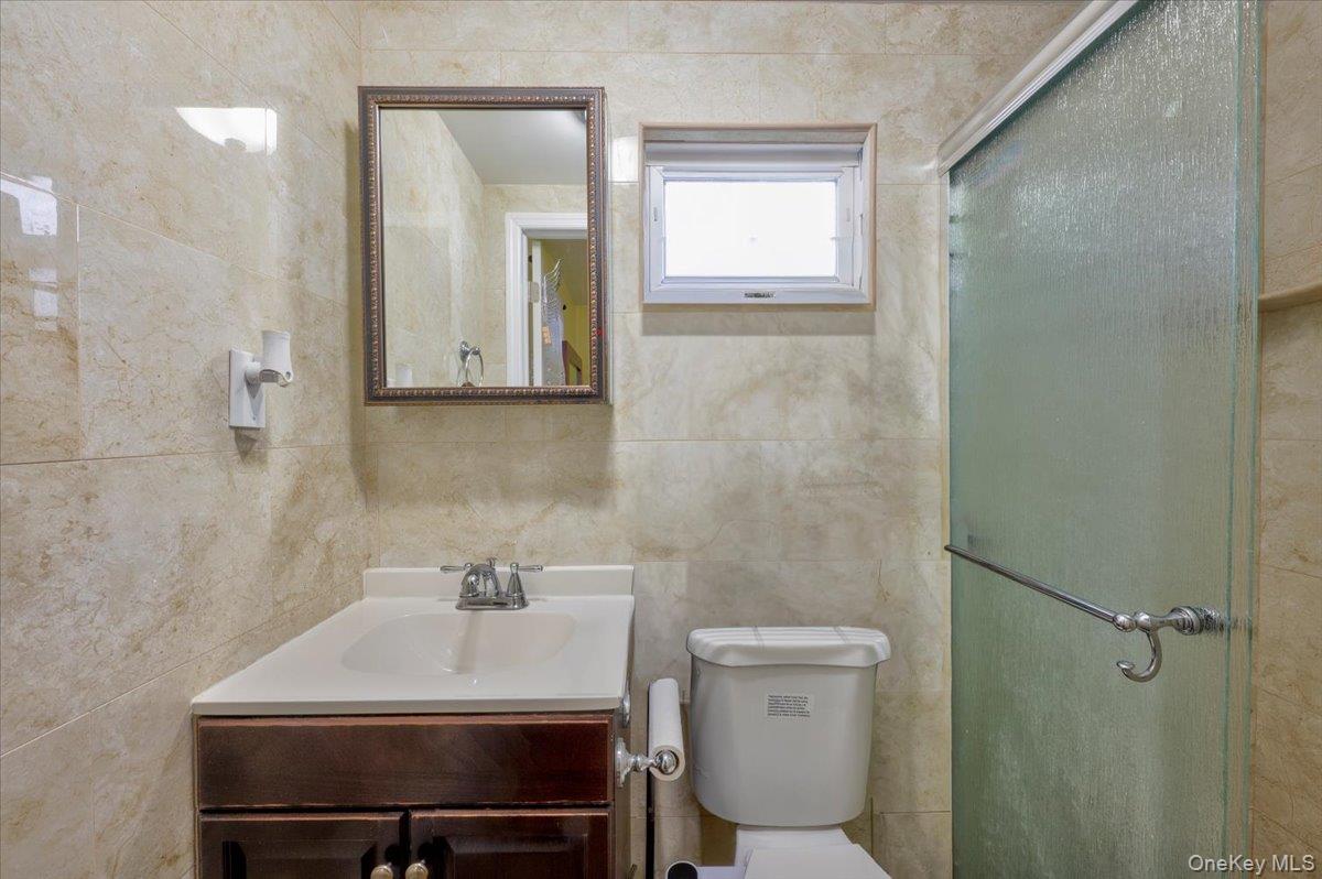 #12 photo, 1662 Greenway Boulevard, Нассау ‖ North Valley Stream , NY 11580