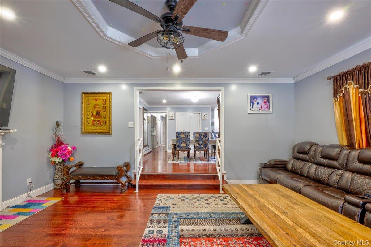 #17 photo, 1662 Greenway Boulevard, Нассау ‖ North Valley Stream , NY 11580