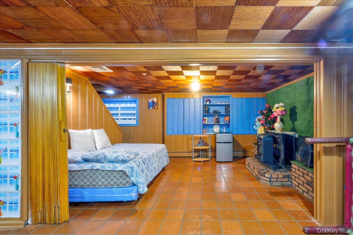 #20 photo, 1662 Greenway Boulevard, Нассау ‖ North Valley Stream , NY 11580