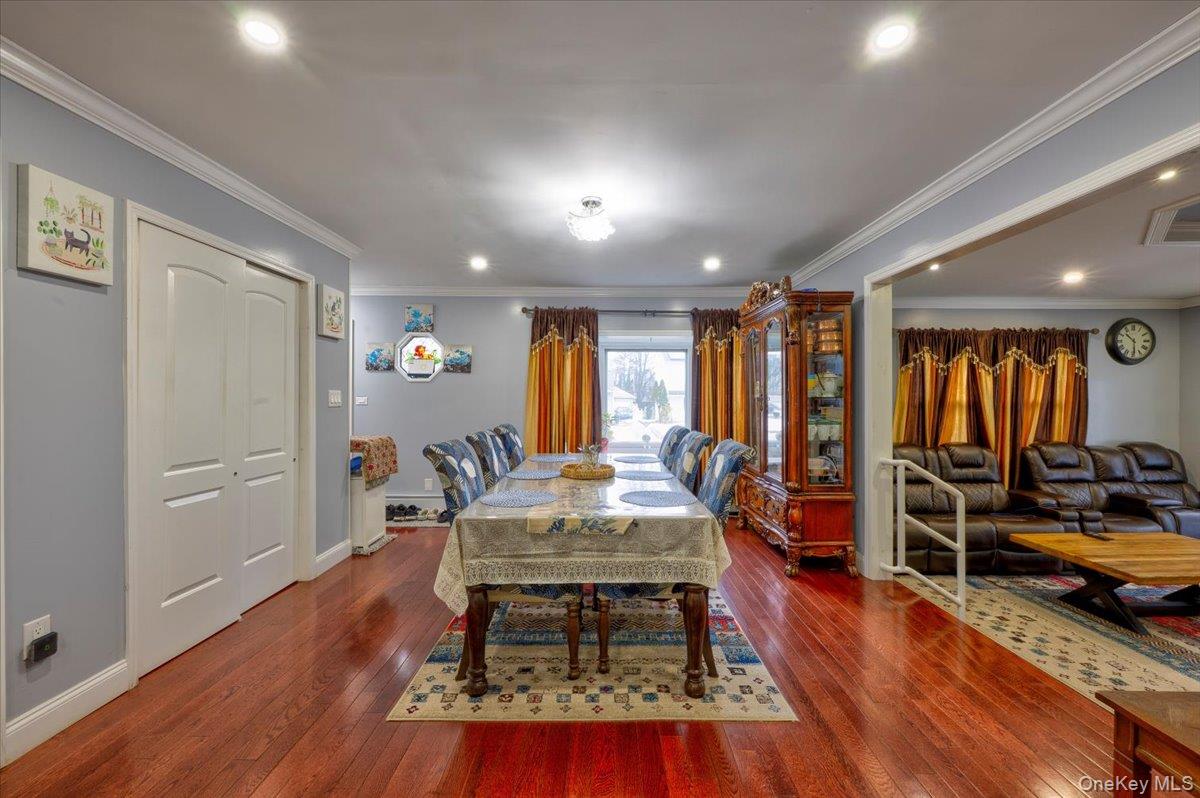 #4 photo, 1662 Greenway Boulevard, Нассау ‖ North Valley Stream , NY 11580