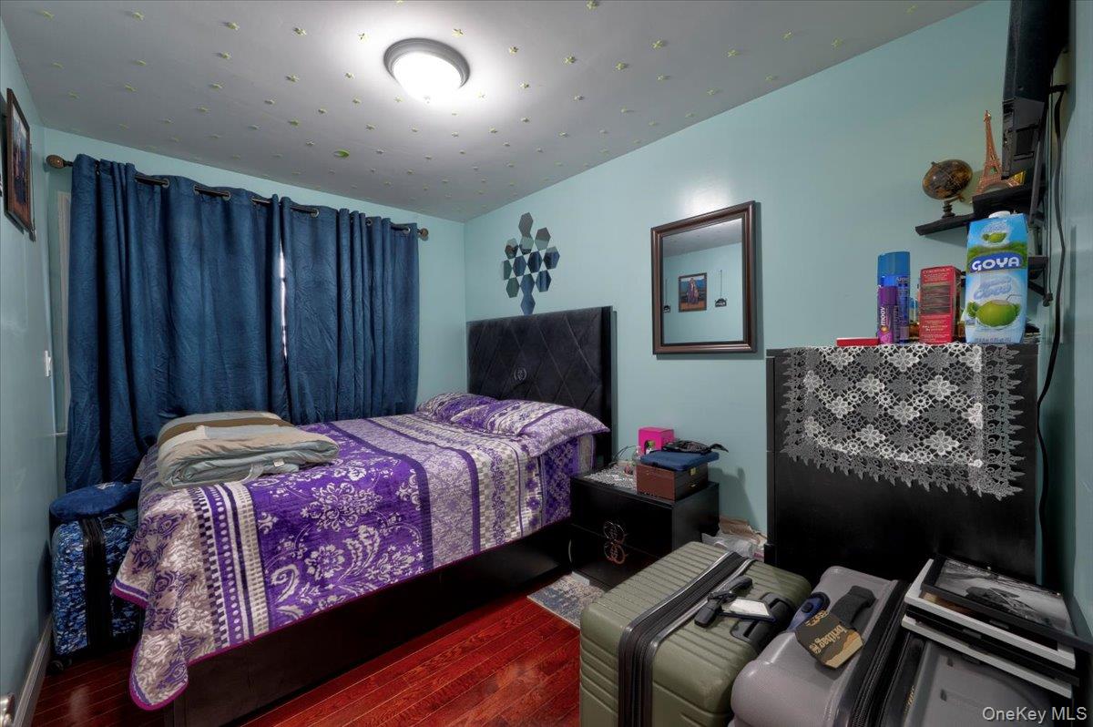 #9 photo, 1662 Greenway Boulevard, Нассау ‖ North Valley Stream , NY 11580