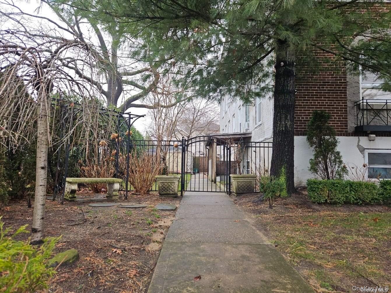 #14 photo, 30 Shipherd Avenue, Lynbrook , NY 11563