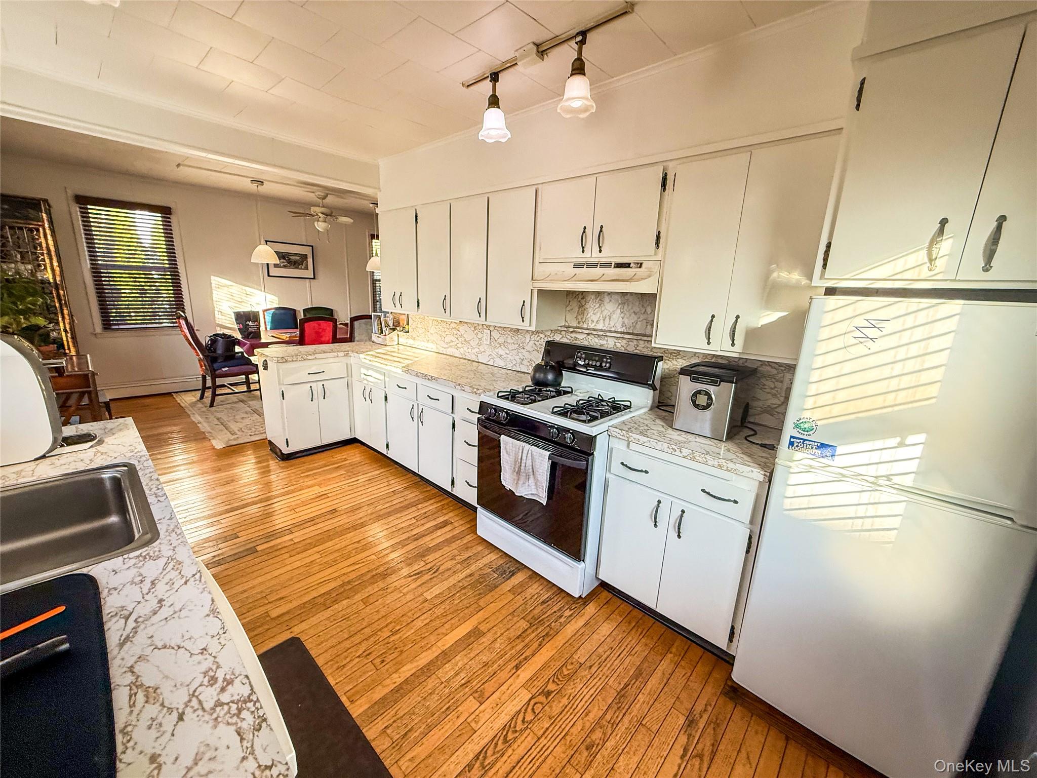 #10 photo, 105 Baldwin Avenue, Нассау ‖ Point Lookout , NY 11569