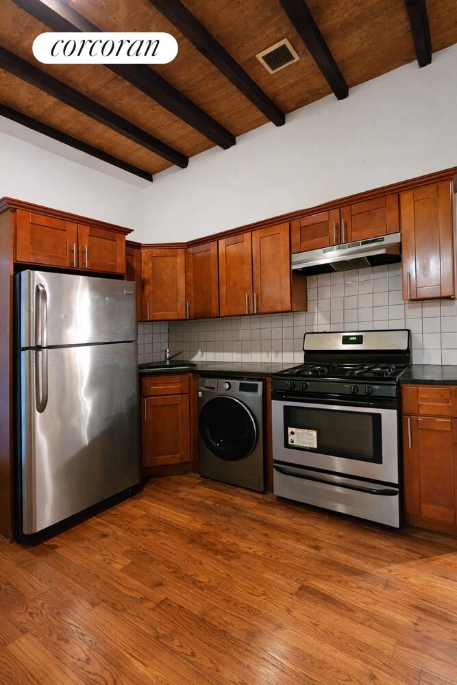 #5 photo, Brooklyn, ब्रुकलीन Weeksville , NY 11233