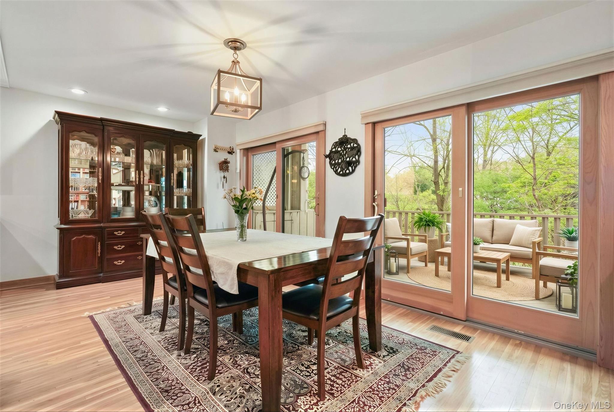 #6 photo, 8 Talcott Road, Rye Brook , NY 10573