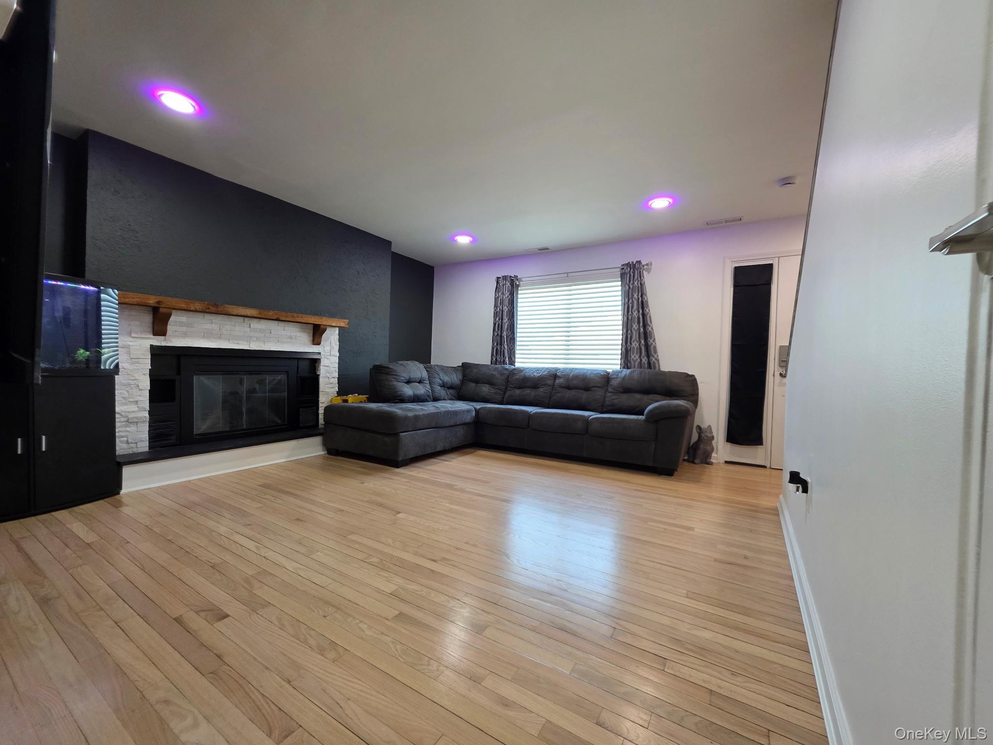 #4 photo, 25 Pierces Road, Newburgh , NY 12550