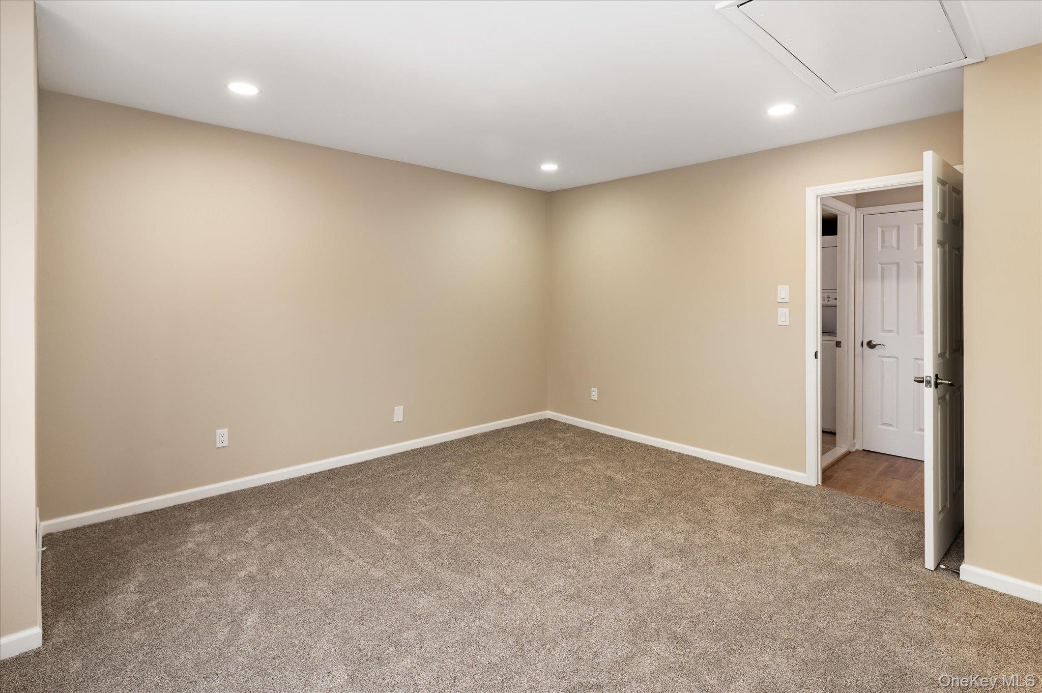 #11 photo, 98 Molly Pitcher Lane, Yorktown Heights , NY 10598