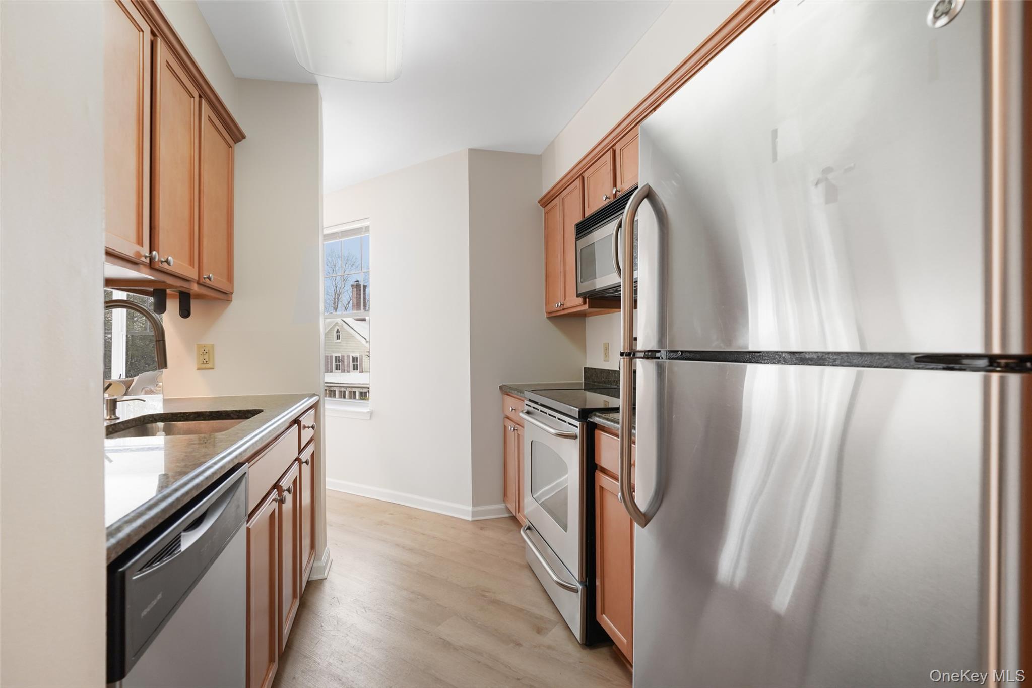 #3 photo, 107 Sutton Drive, Mount Kisco , NY 10549