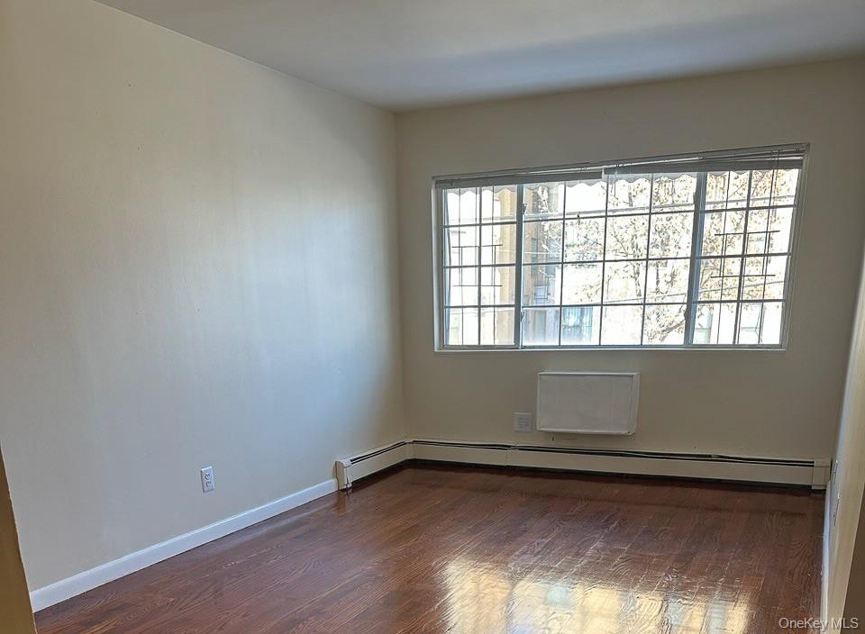 #3 photo, 858 E 175th Street, Bronx , NY 10460