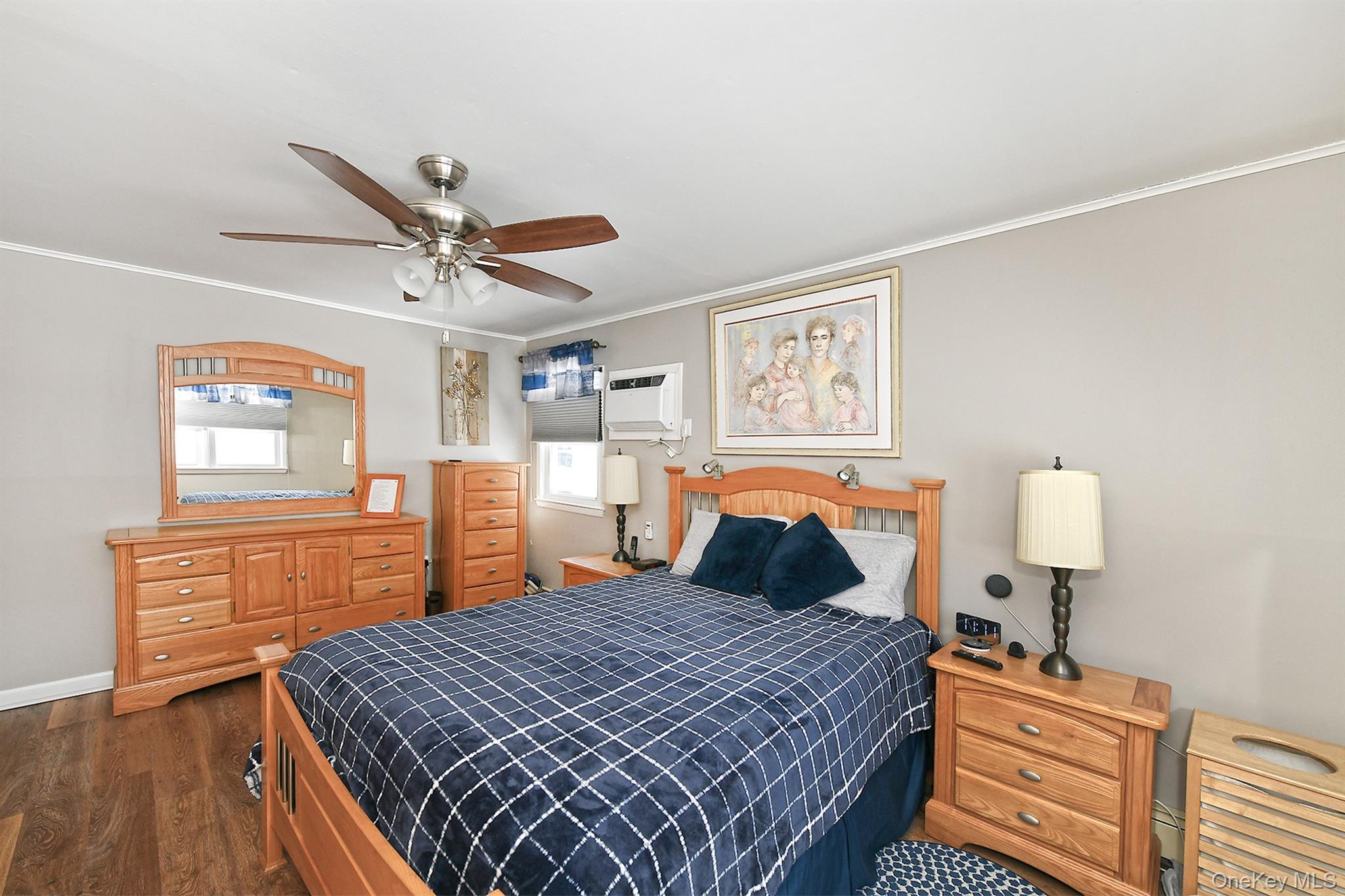 #13 photo, 232 Old Farm Road, Levittown , NY 11756