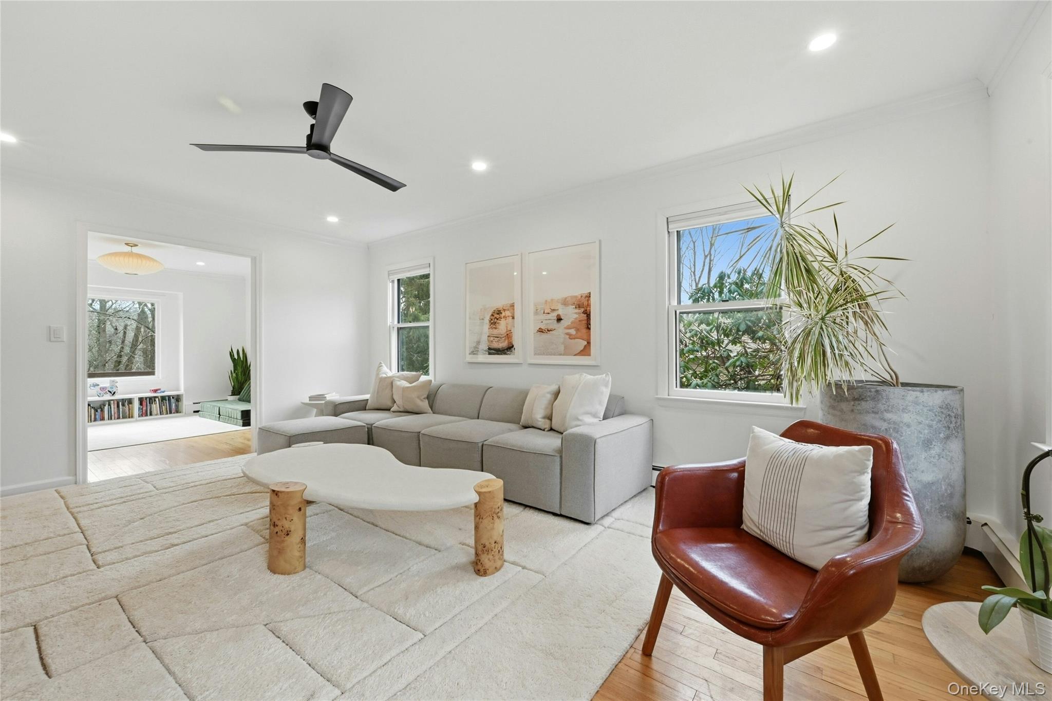 #2 photo, 10 Woodhull Road, सफ़ोक काउंटी East Setauket , NY 11733