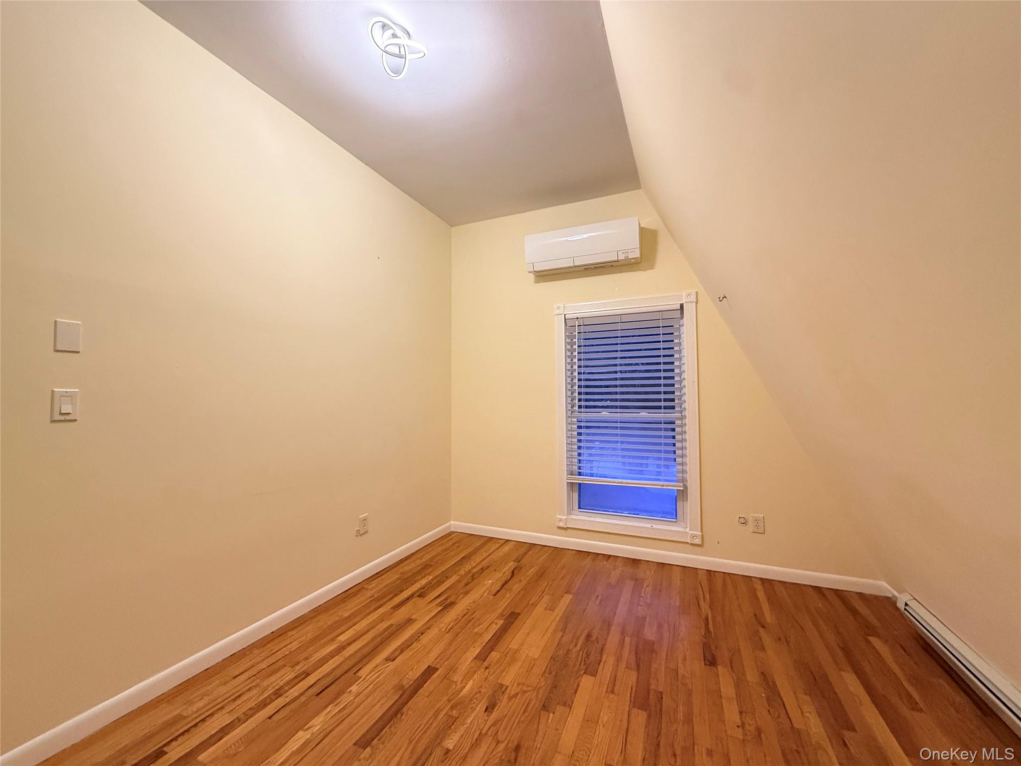 #16 photo, 15 Norfolk Court, 紐約州 Rock Hill , NY 12775